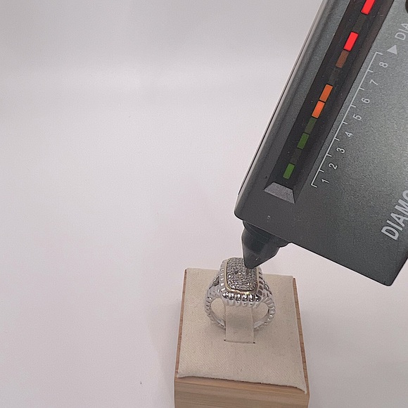 Vintage Diamond 14kt solid yellow gold Ring - Picture 10 of 10